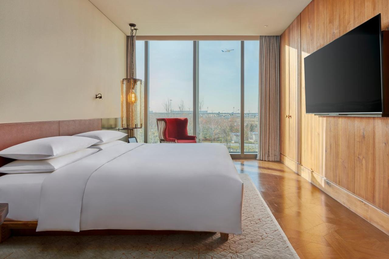فندق Mumian Beijing Daxing International Airport, Part Of Hyatt المظهر الخارجي الصورة A guest room at the hotel